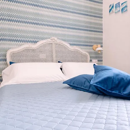 Apartment Amalpha Domus 100 Sqm With Ac Wifi And Balcony - 3rd Floor, 50 Steps In The Building *