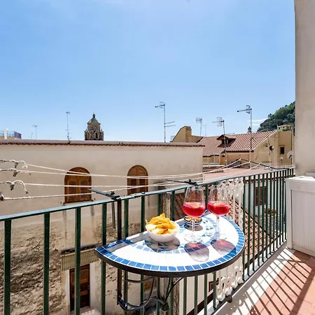 Amalpha Domus 100 Sqm With Ac Wifi And Balcony - 3rd Floor, 50 Steps In The Building Apartment *