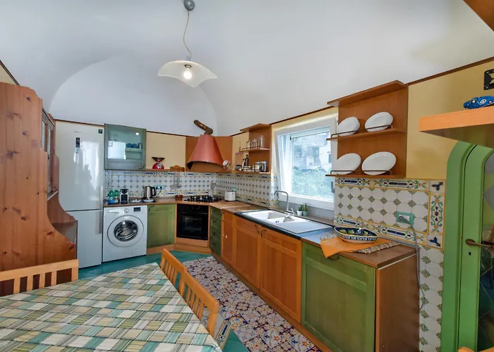 Appartement Amalpha Domus 100 Sqm With Ac Wifi And Balcony - 3rd Floor, 50 Steps In The Building Amalfi